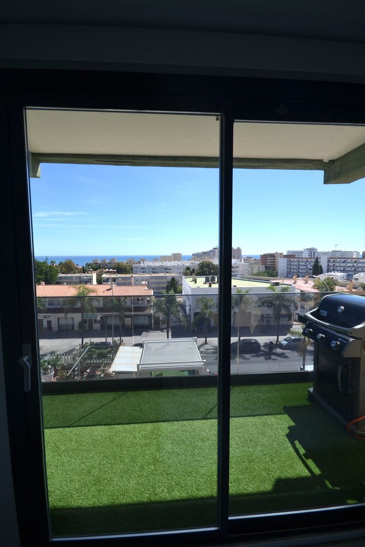 4 Bed Middle Floor Apartment in Torremolinos