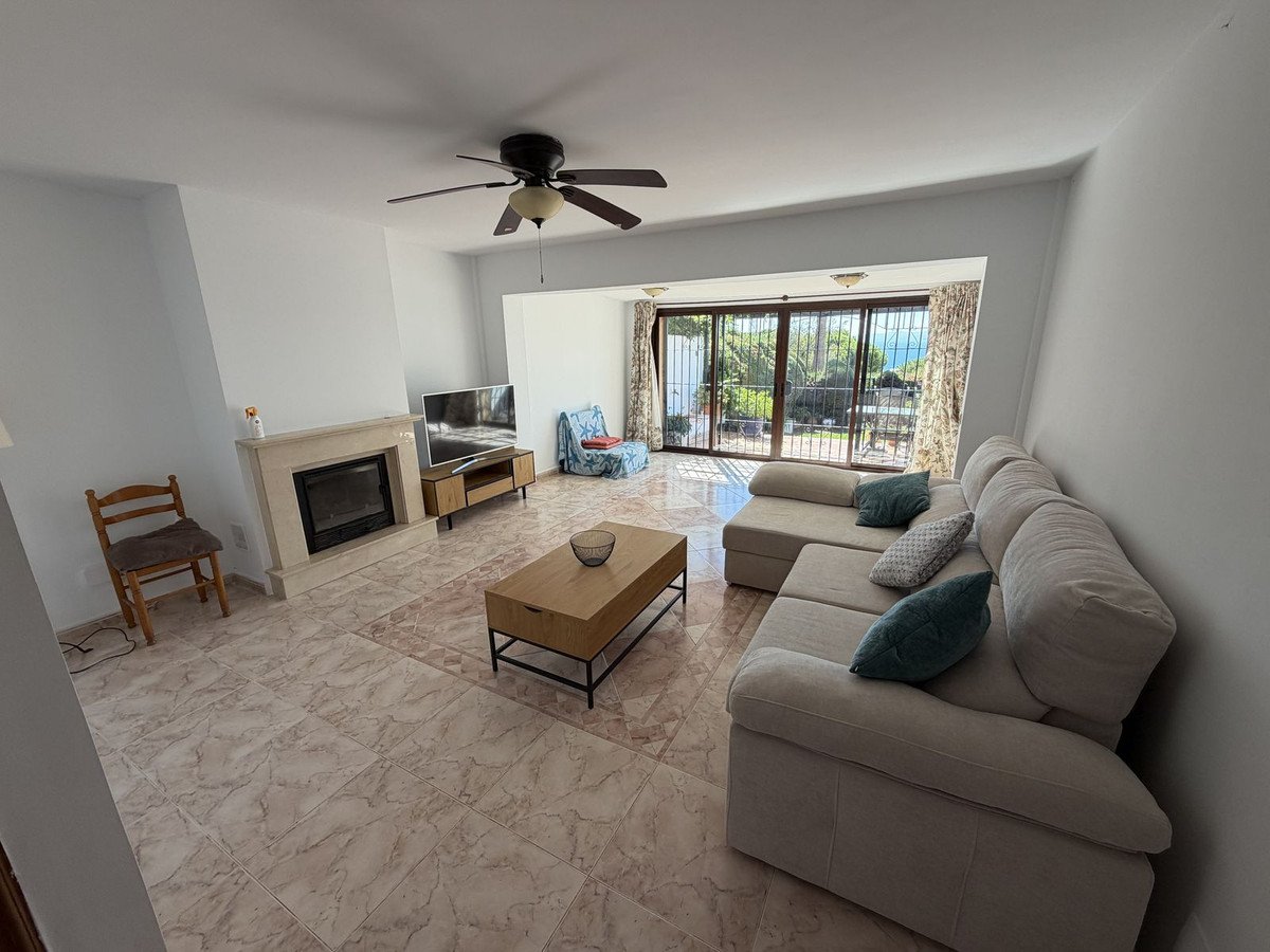 4 Bed Townhouse in Estepona