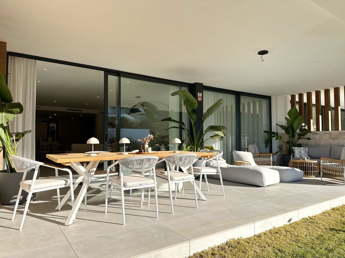 2 Bed Ground Floor Apartment in Cabopino