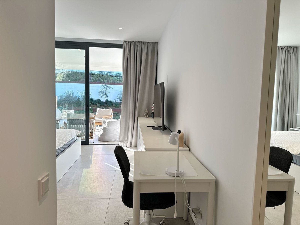 2 Bed Ground Floor Apartment in Cabopino