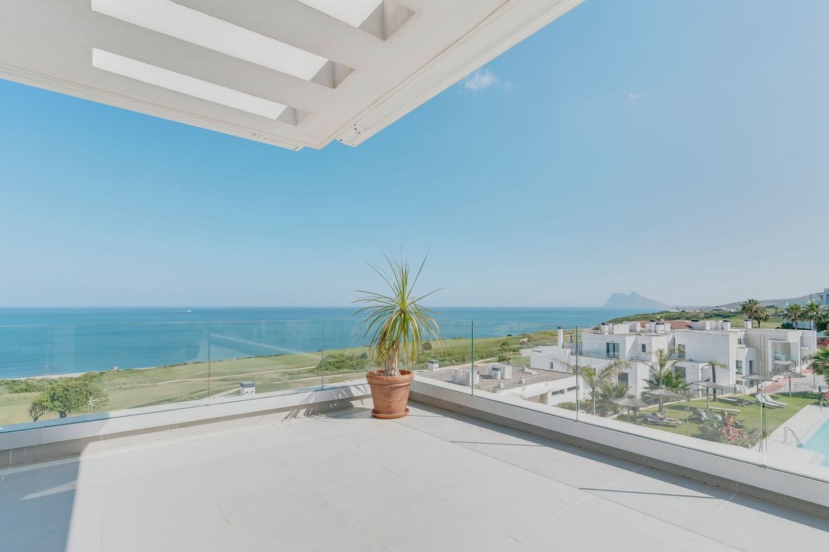 3 Bed Penthouse in La Alcaidesa