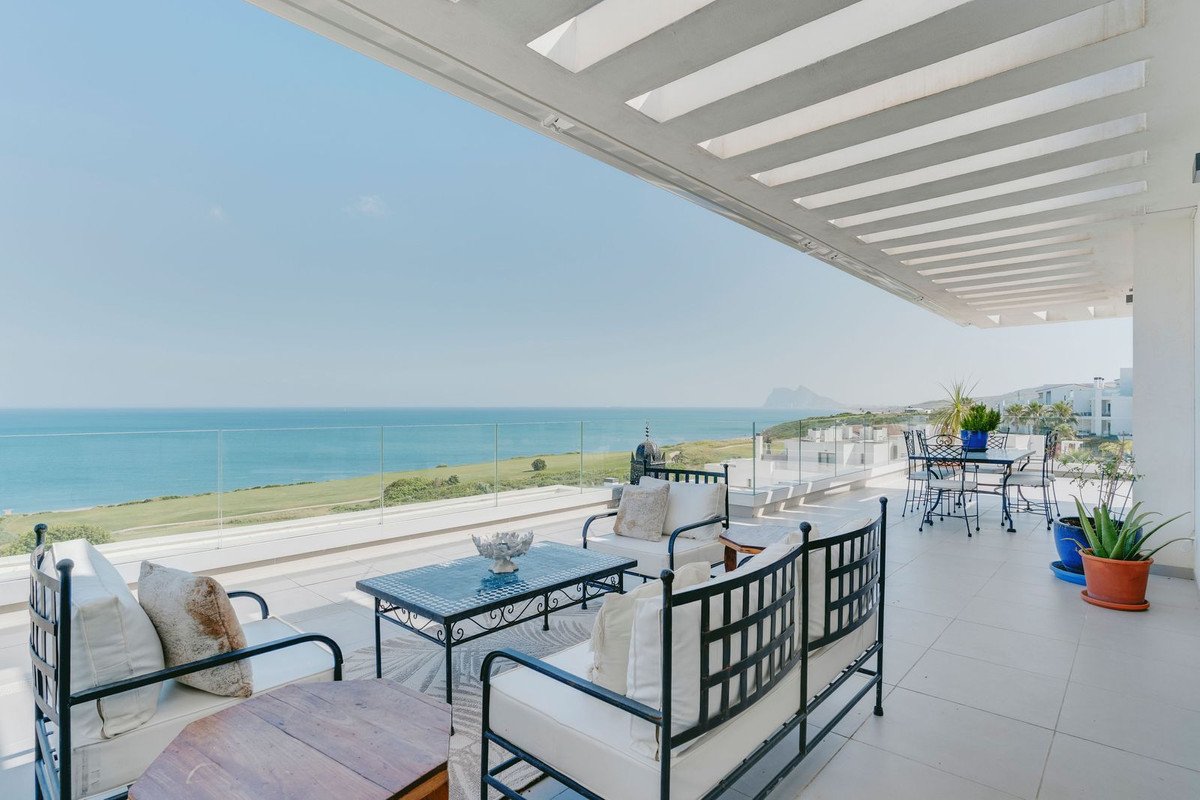3 Bed Penthouse in La Alcaidesa