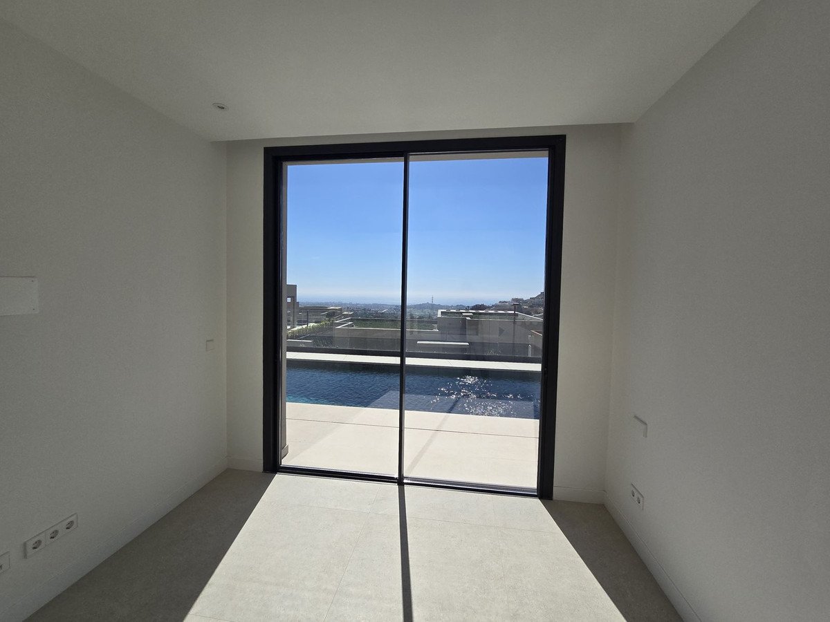 5 Bed Detached Villa in Benahavís