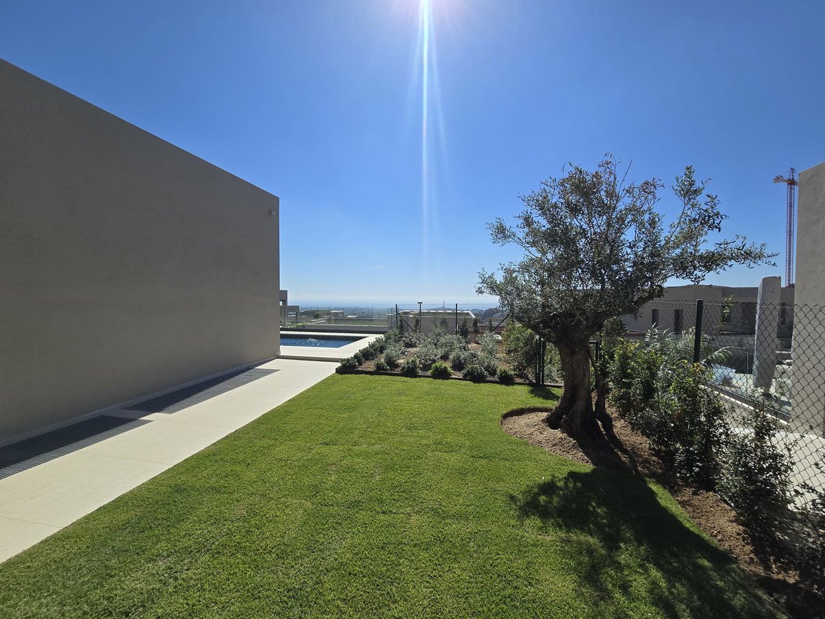5 Bed Detached Villa in Benahavís