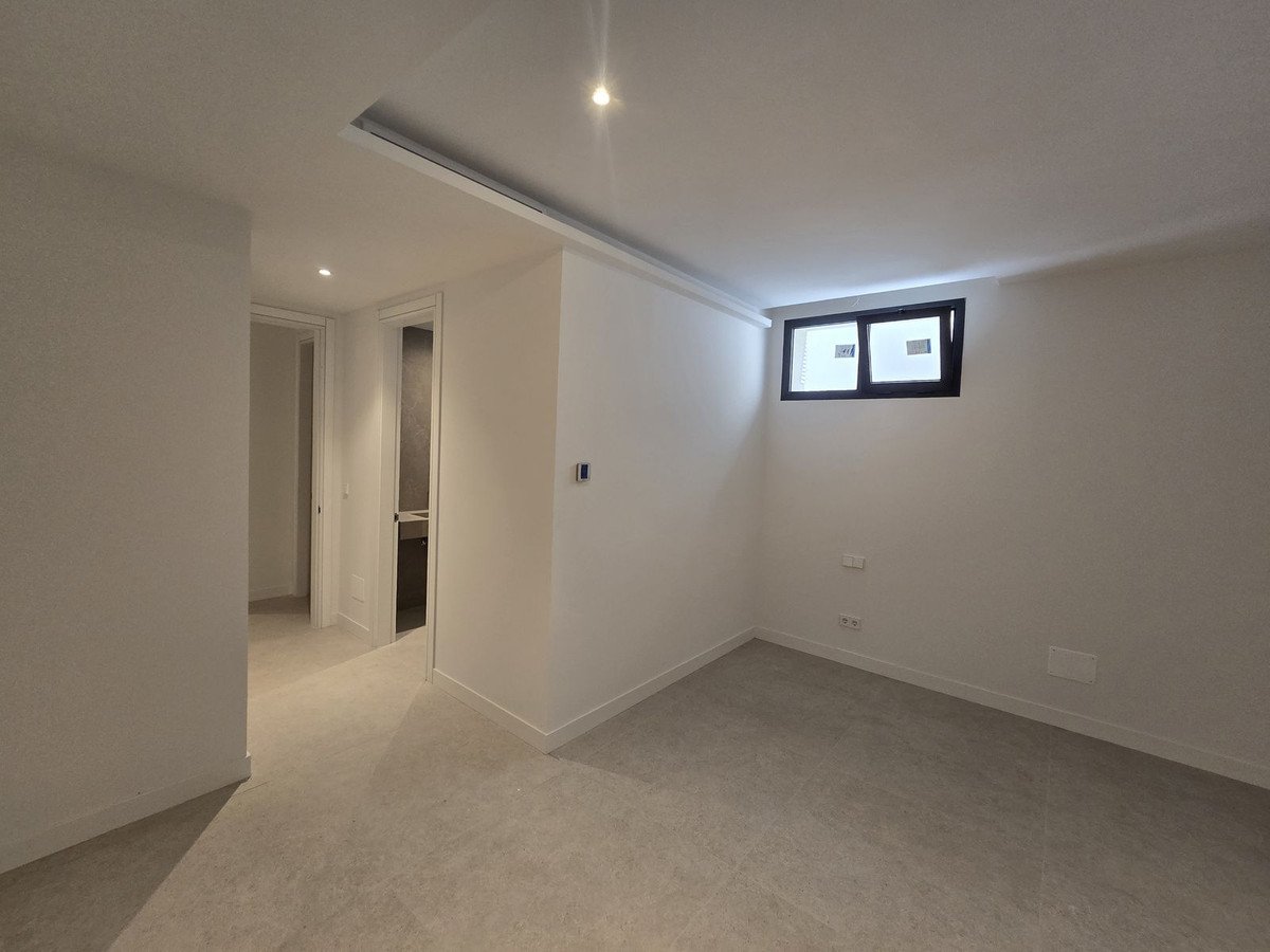 5 Bed Detached Villa in Benahavís