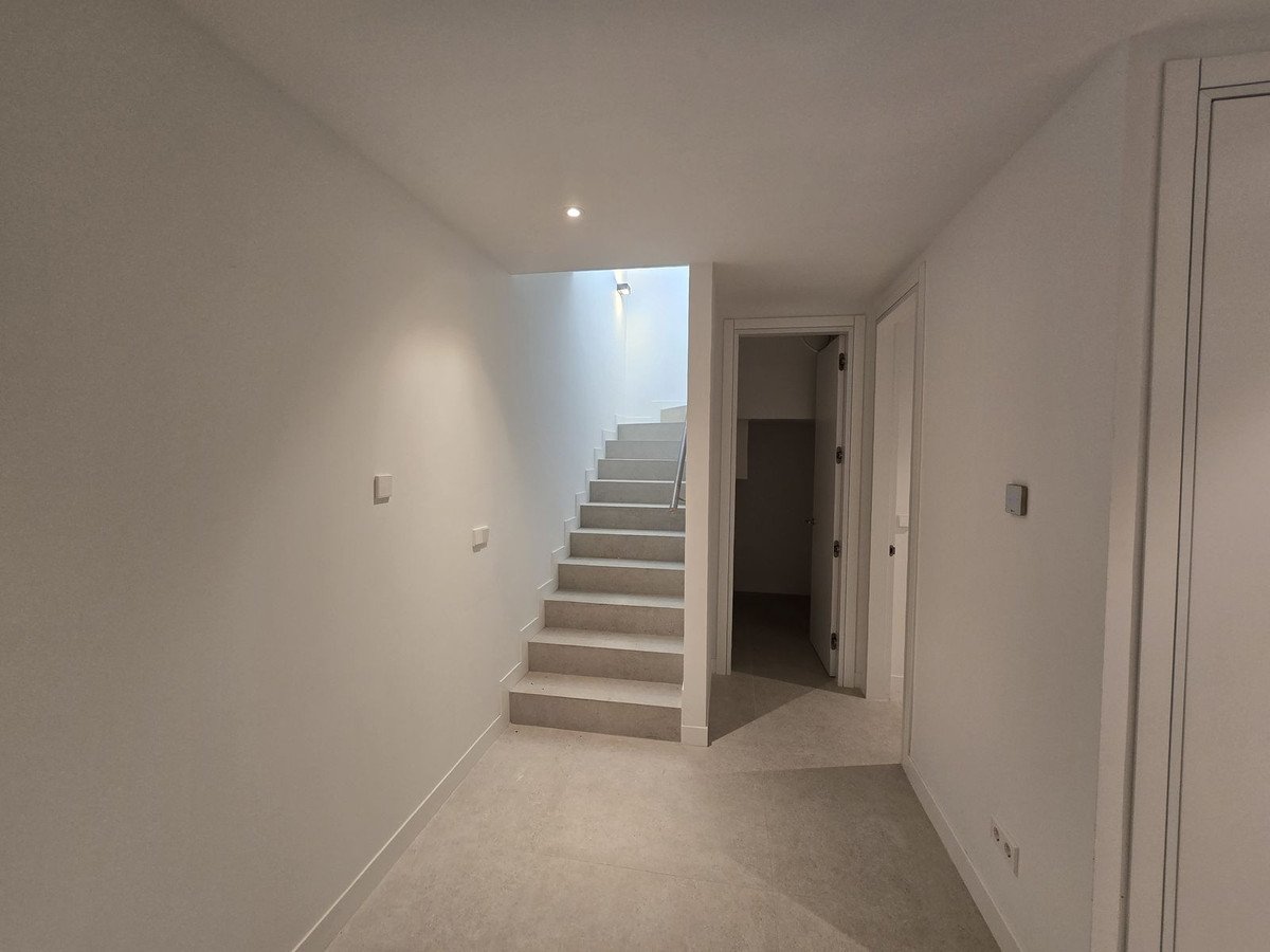 5 Bed Detached Villa in Benahavís
