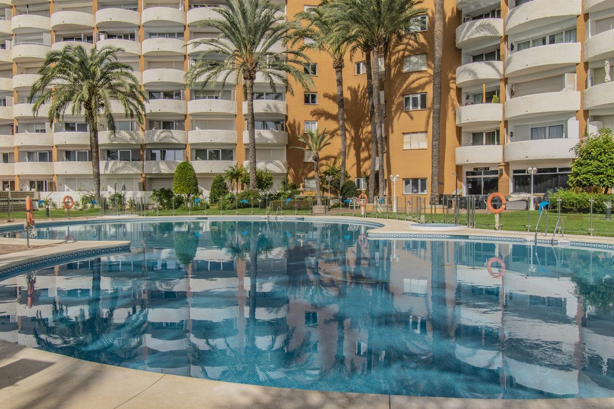 Middle Floor Studio in Marbesa