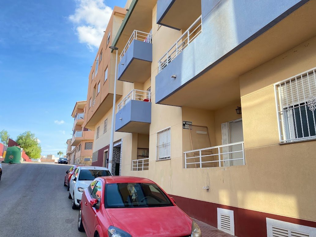 2 Bed Ground Floor Apartment in San Miguel de Salinas