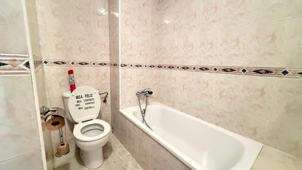 2 Bed Ground Floor Apartment in San Miguel de Salinas