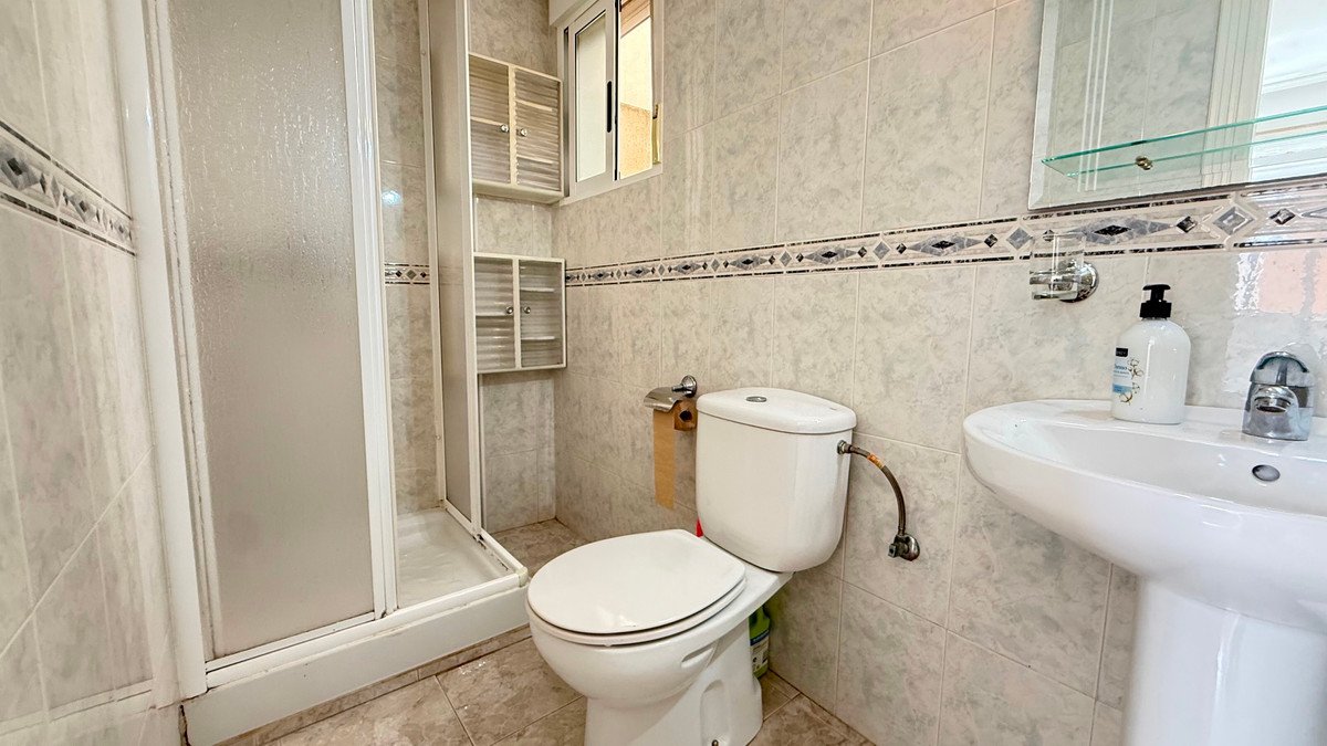 2 Bed Ground Floor Apartment in San Miguel de Salinas