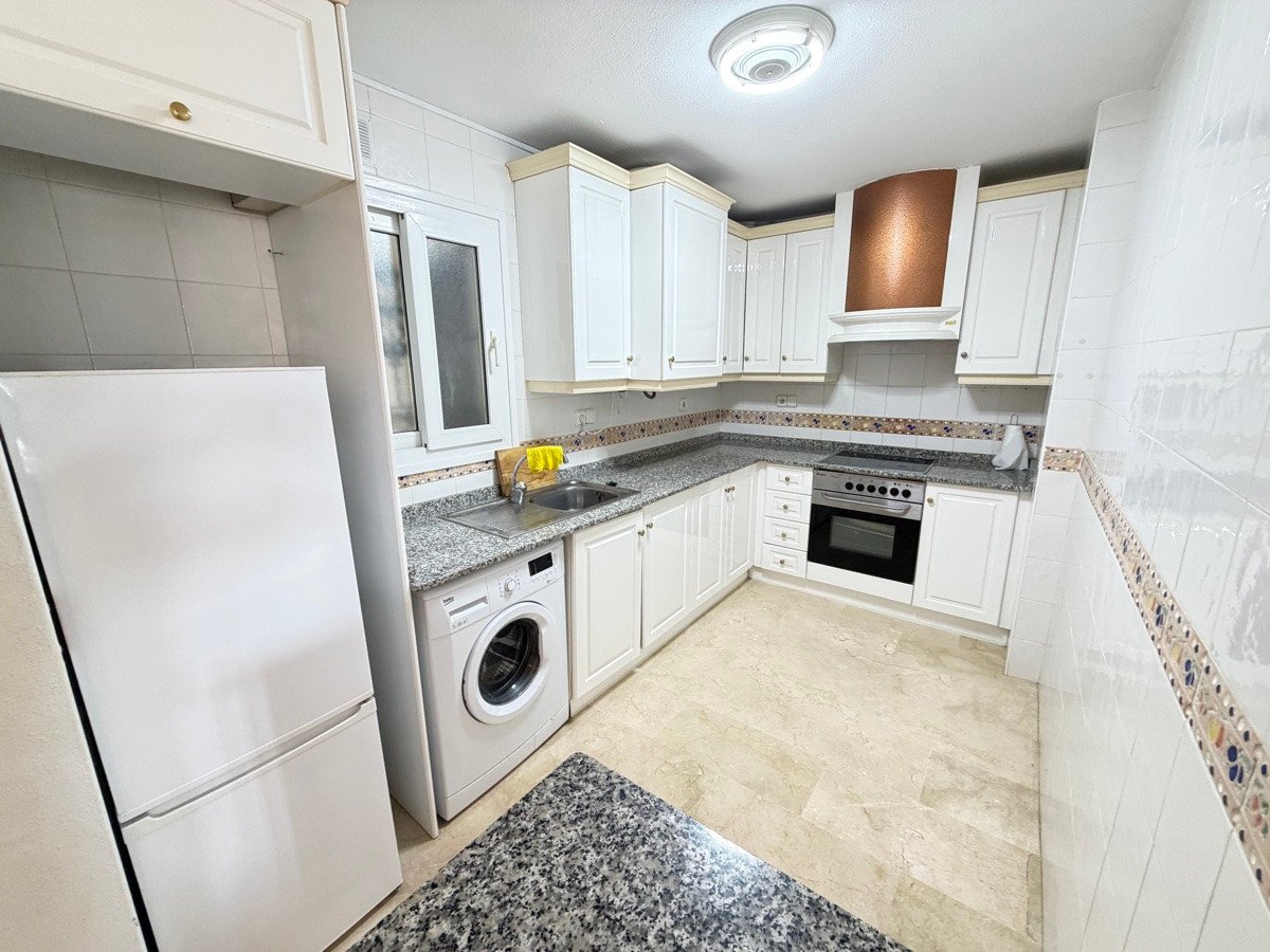 2 Bed Middle Floor Apartment in Villamartin