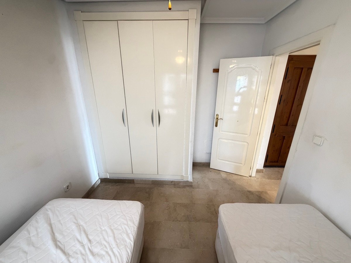 2 Bed Middle Floor Apartment in Villamartin