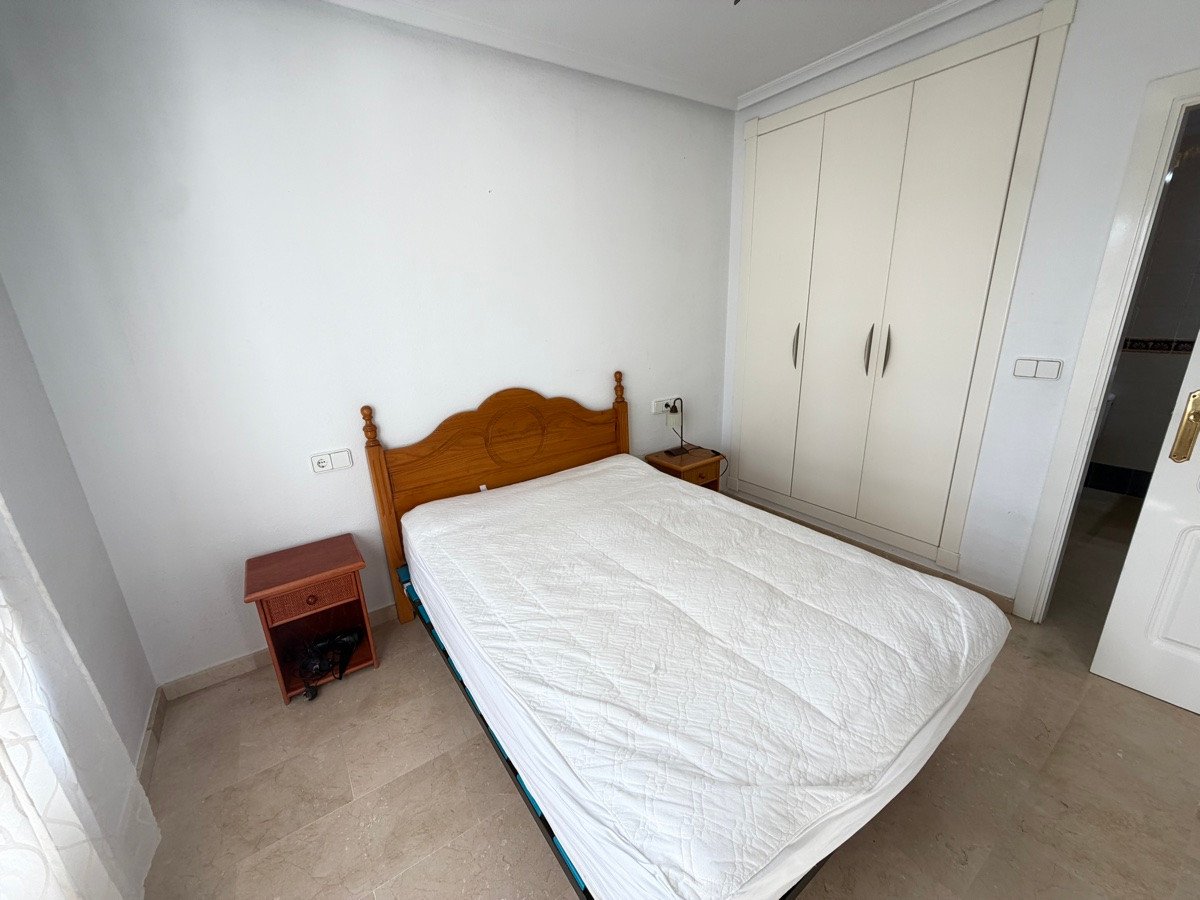 2 Bed Middle Floor Apartment in Villamartin