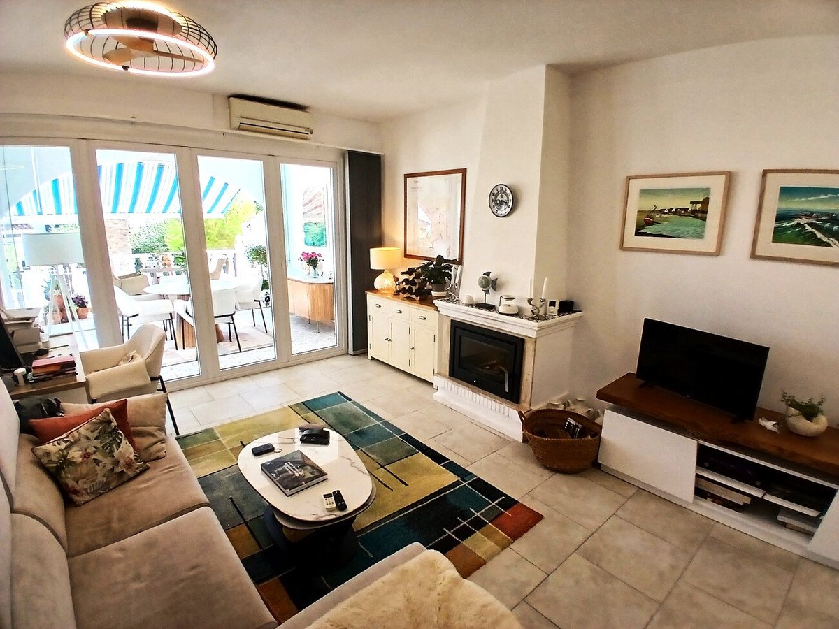 2 Bed Townhouse in Orihuela Costa