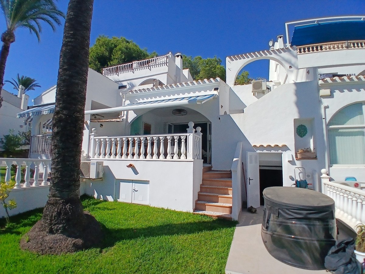2 Bed Townhouse in Orihuela Costa