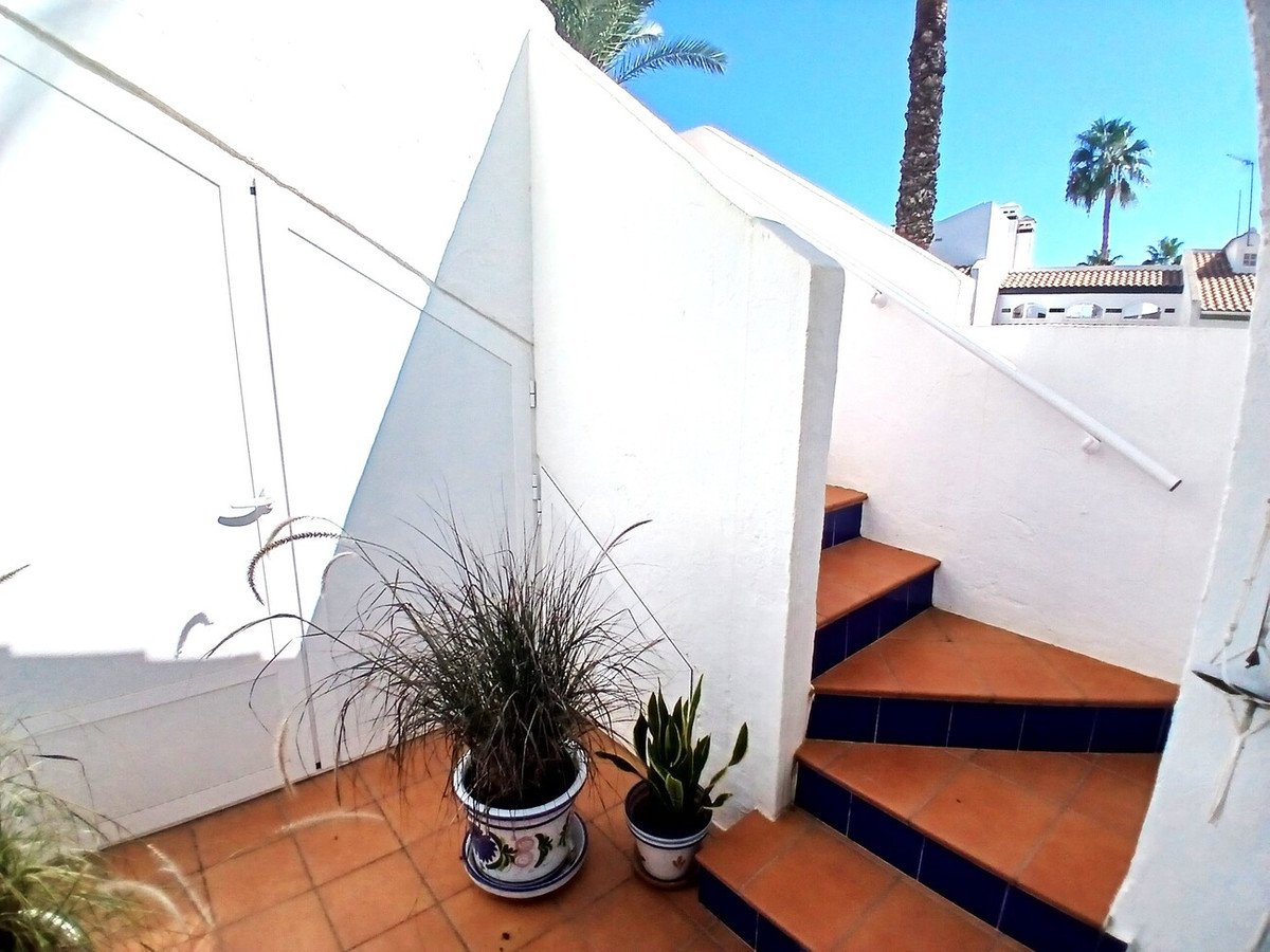 2 Bed Townhouse in Orihuela Costa
