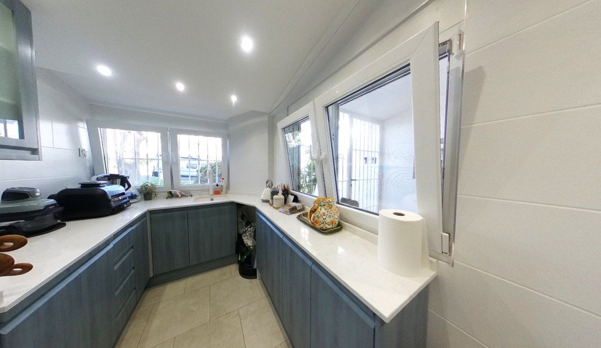 2 Bed Townhouse in Orihuela Costa