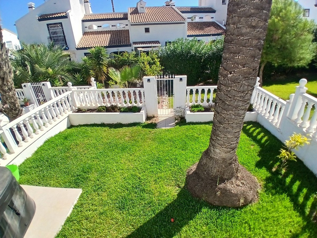 2 Bed Townhouse in Orihuela Costa