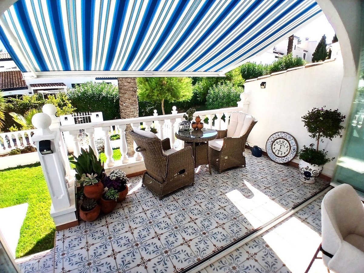 2 Bed Townhouse in Orihuela Costa