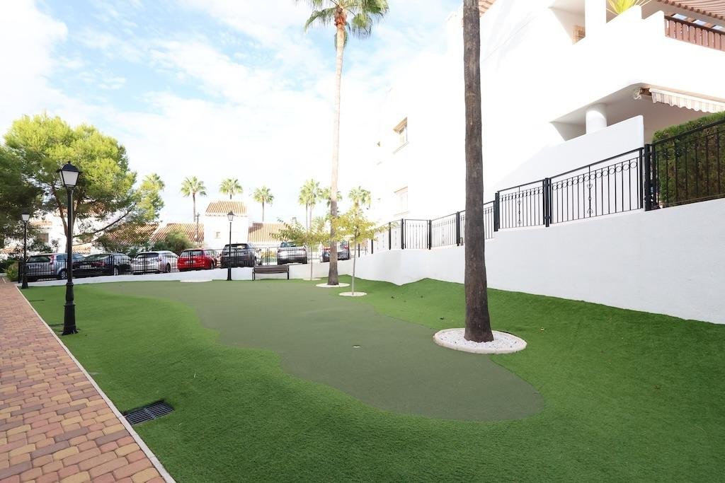 2 Bed Ground Floor Apartment in Orihuela Costa