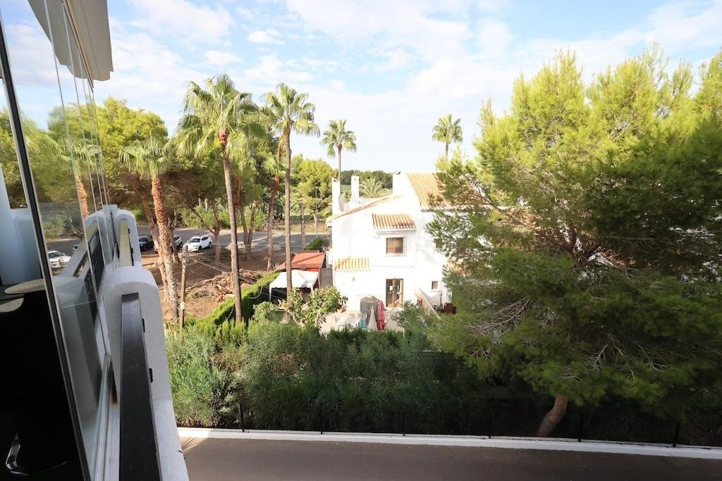 2 Bed Ground Floor Apartment in Orihuela Costa