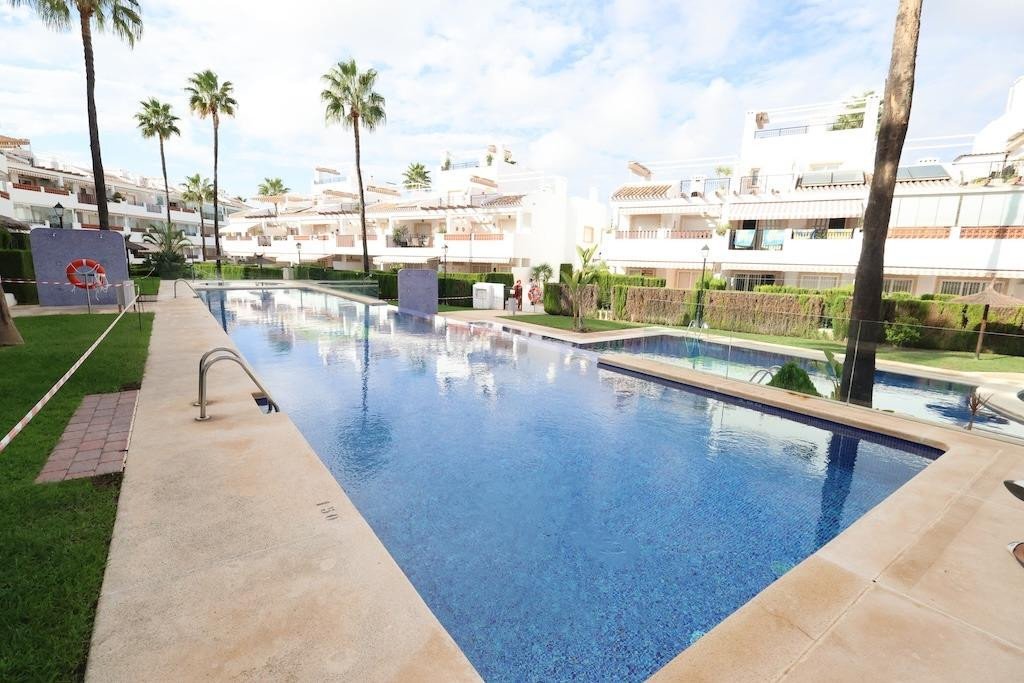 2 Bed Ground Floor Apartment in Orihuela Costa