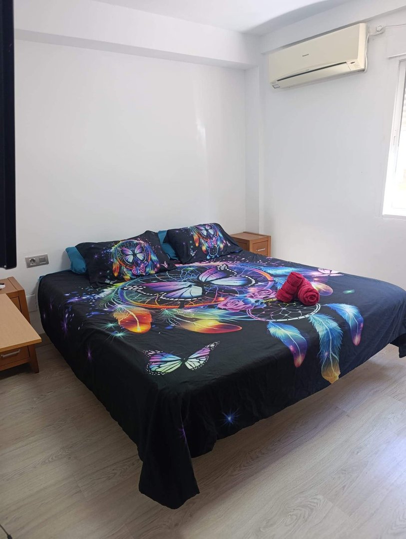 4 Bed Middle Floor Apartment in La Luz