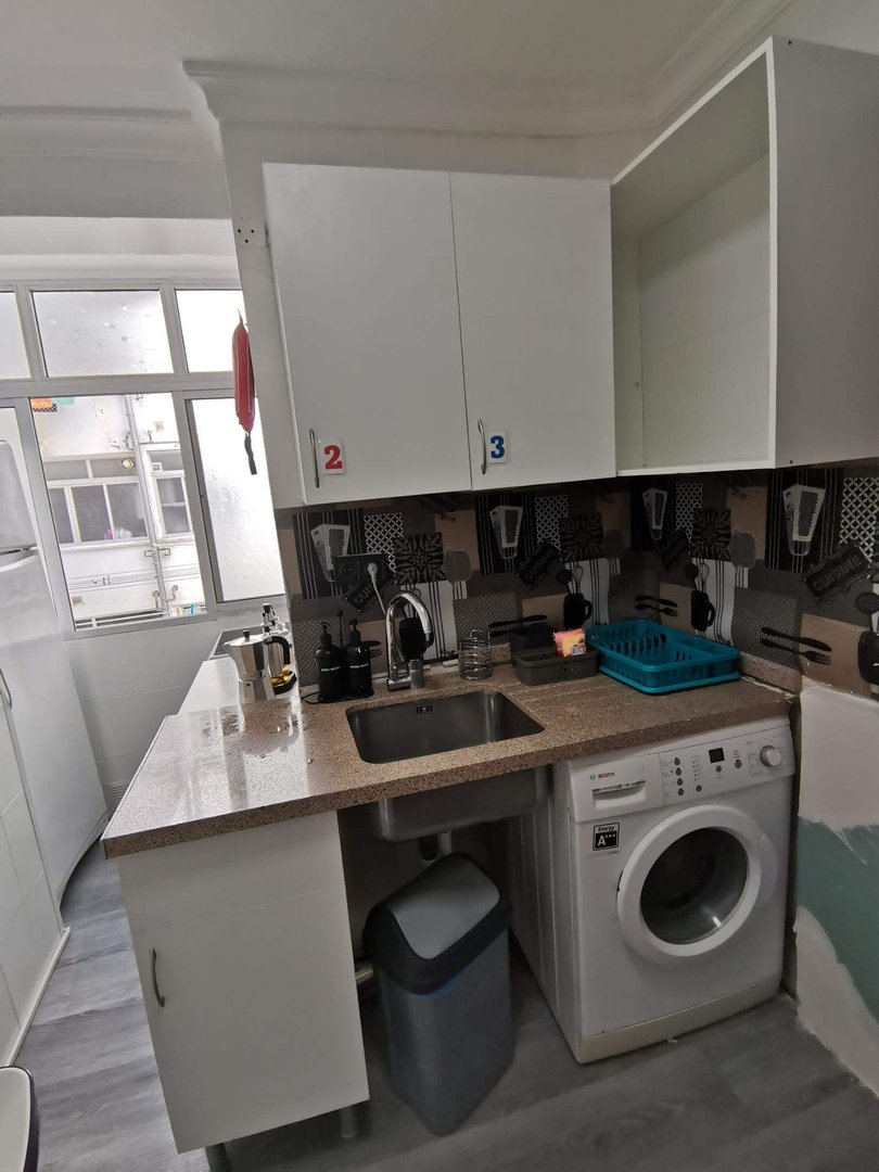 4 Bed Middle Floor Apartment in La Luz