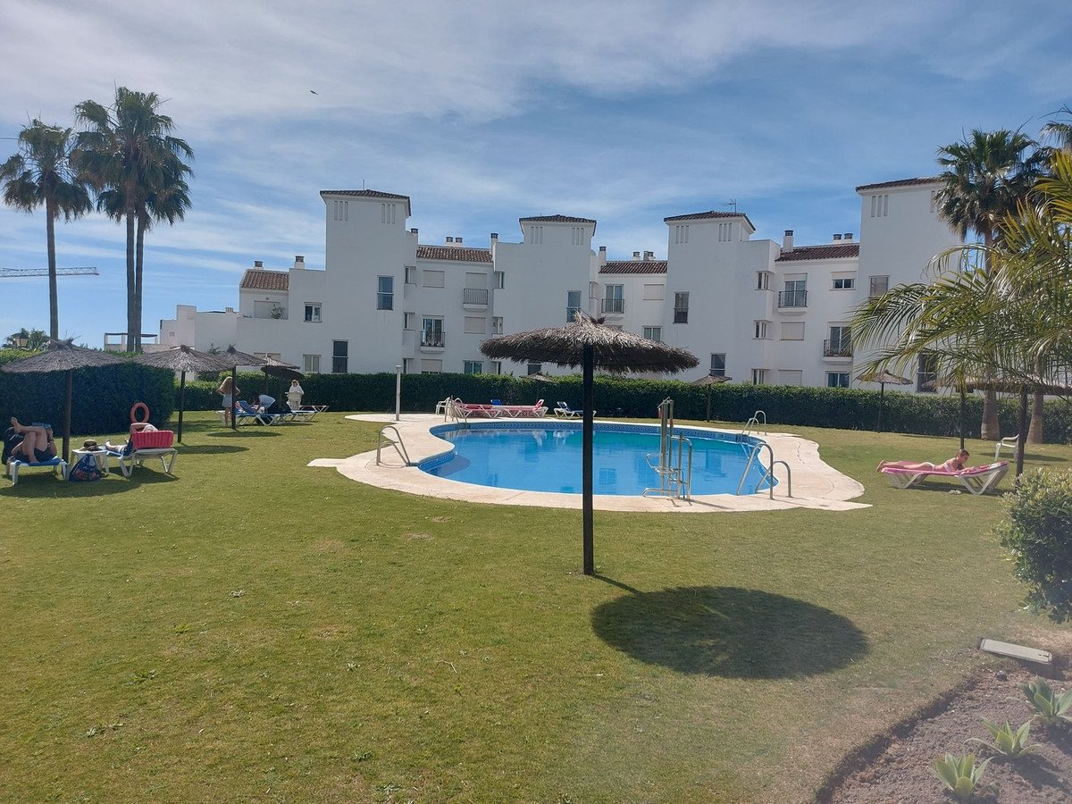 2 Bed Penthouse in La Duquesa