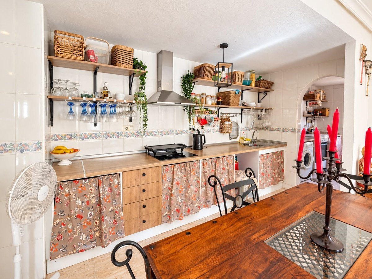 3 Bed Semi-Detached House in La Florida