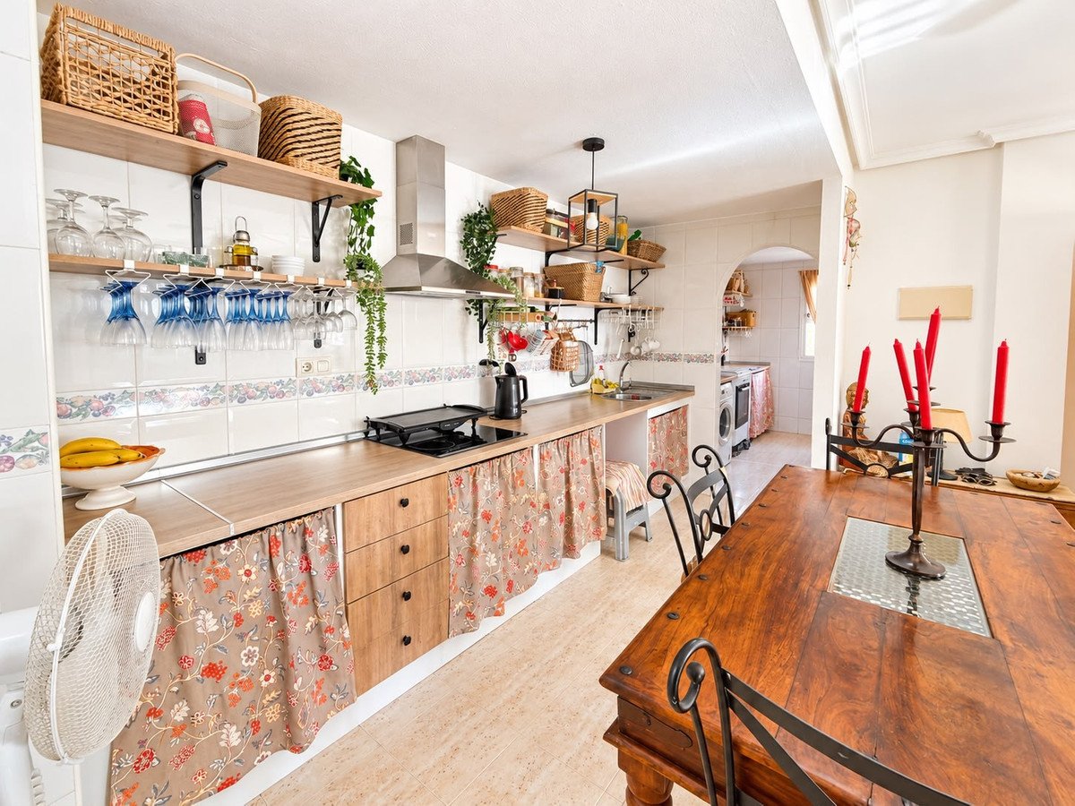 3 Bed Semi-Detached House in La Florida