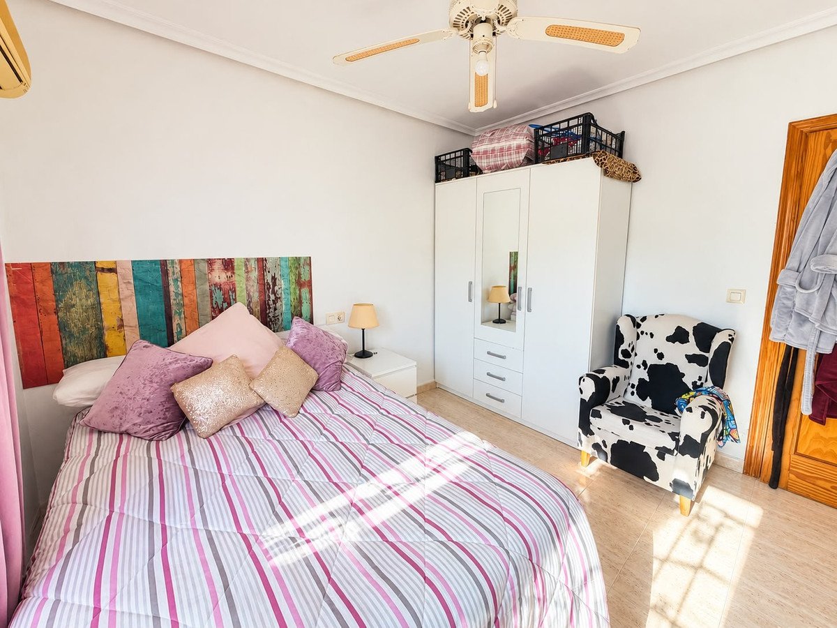 3 Bed Semi-Detached House in La Florida