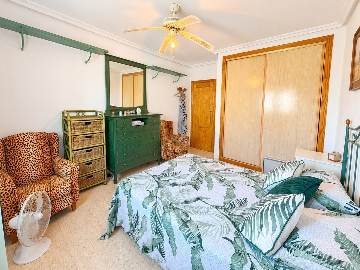 3 Bed Semi-Detached House in La Florida