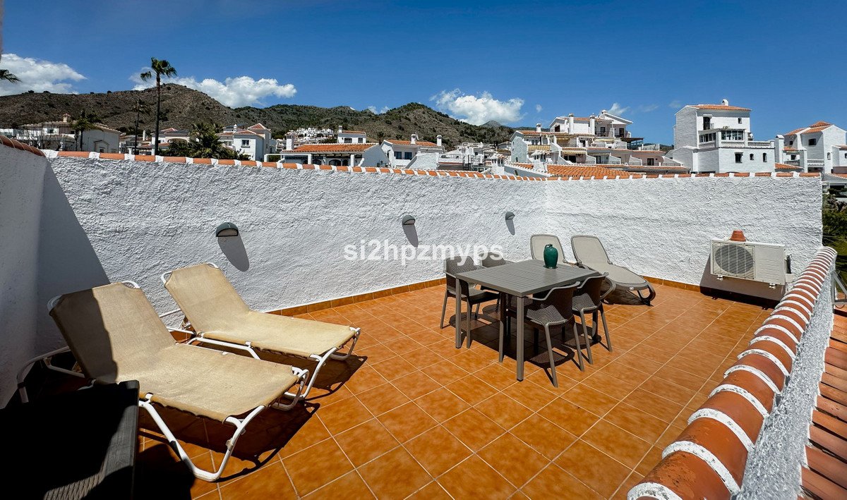 4 Bed Townhouse in Nerja