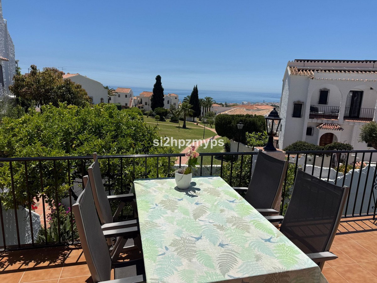 4 Bed Townhouse in Nerja