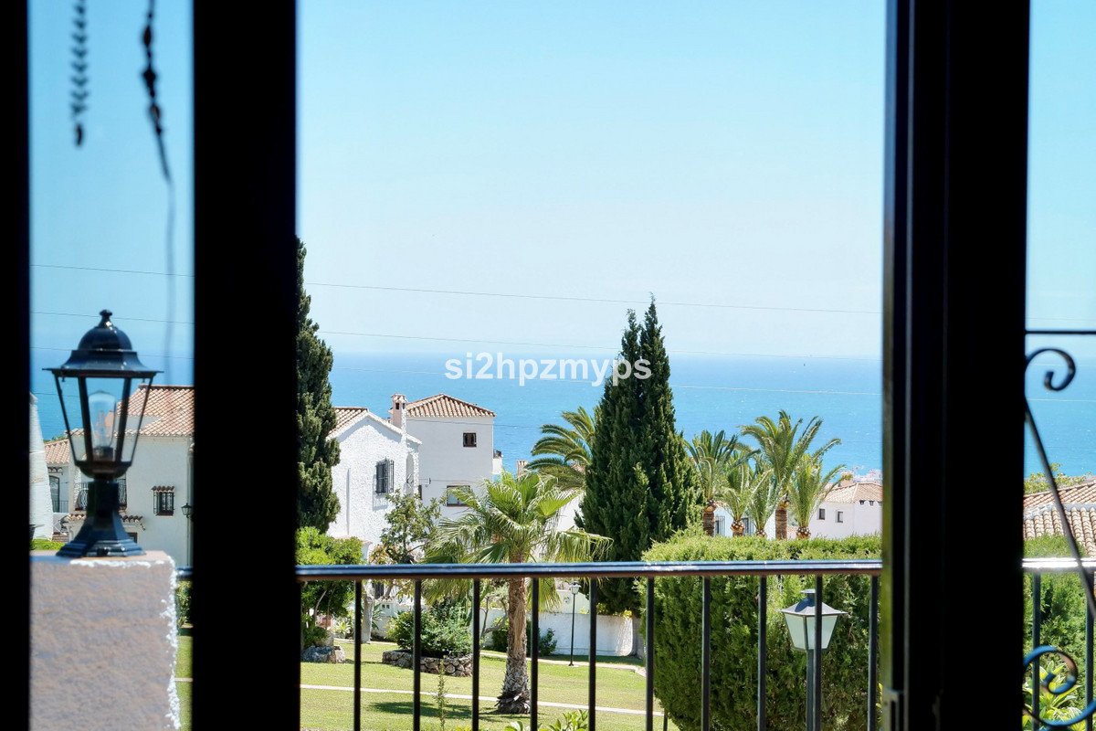 4 Bed Townhouse in Nerja