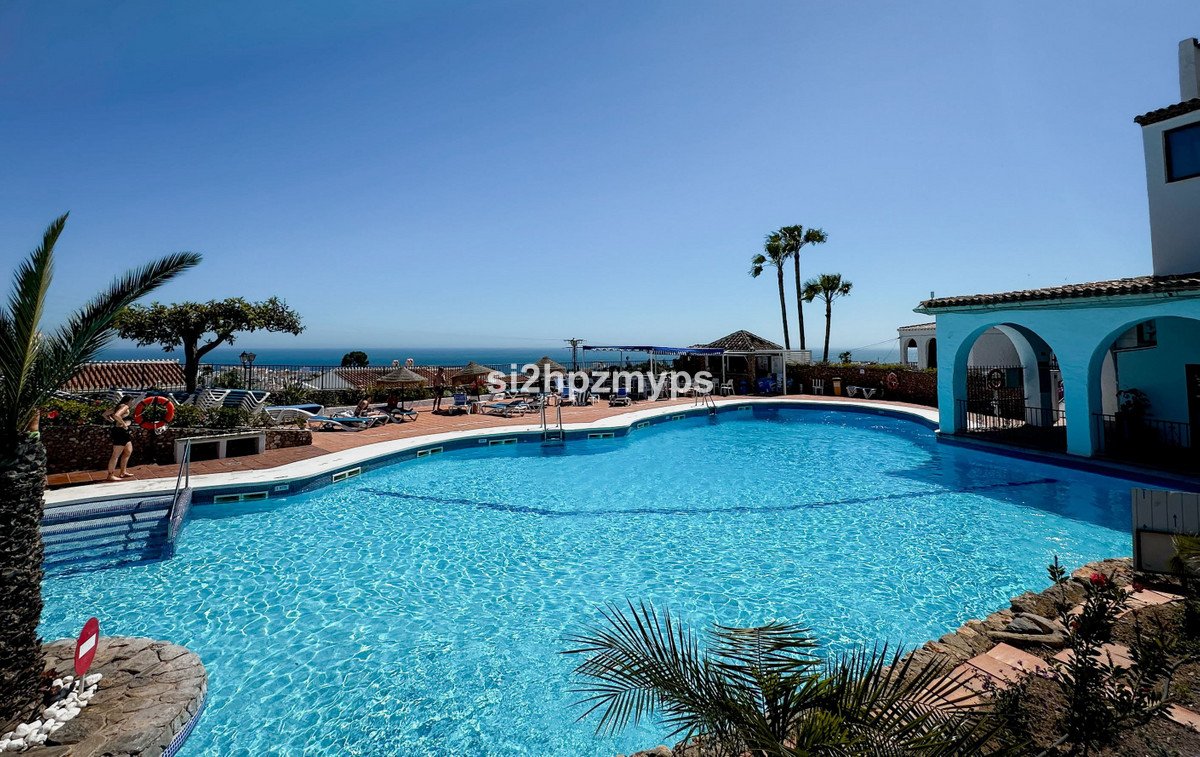 4 Bed Townhouse in Nerja