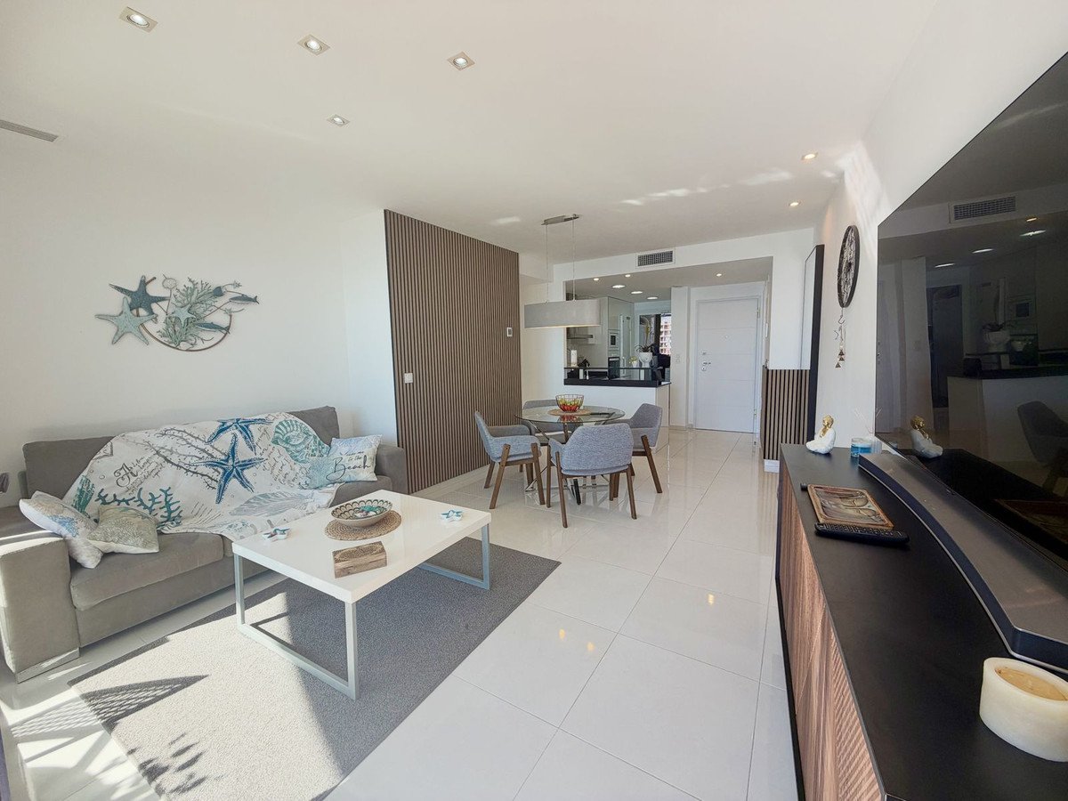2 Bed Middle Floor Apartment in Punta Prima