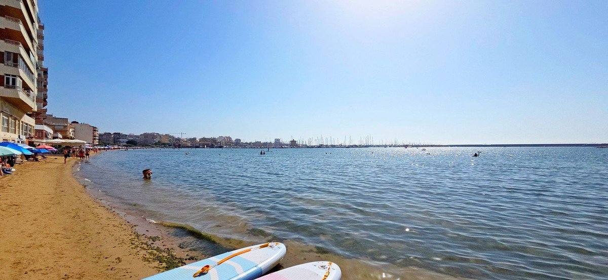 3 Bed Middle Floor Apartment in Torrevieja
