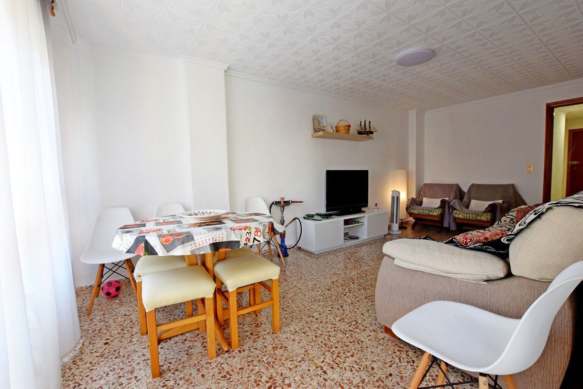3 Bed Middle Floor Apartment in Torrevieja