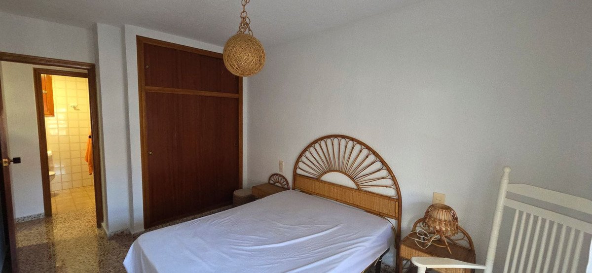 3 Bed Middle Floor Apartment in Torrevieja
