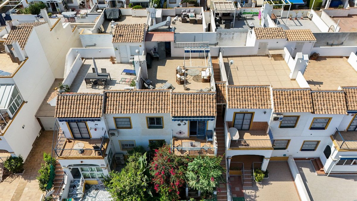 3 Bed Top Floor Apartment in La Florida