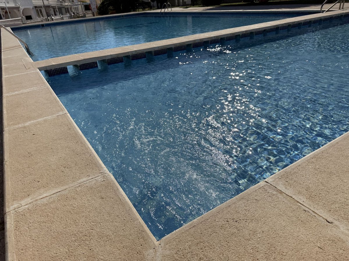 2 Bed Townhouse in Torrevieja