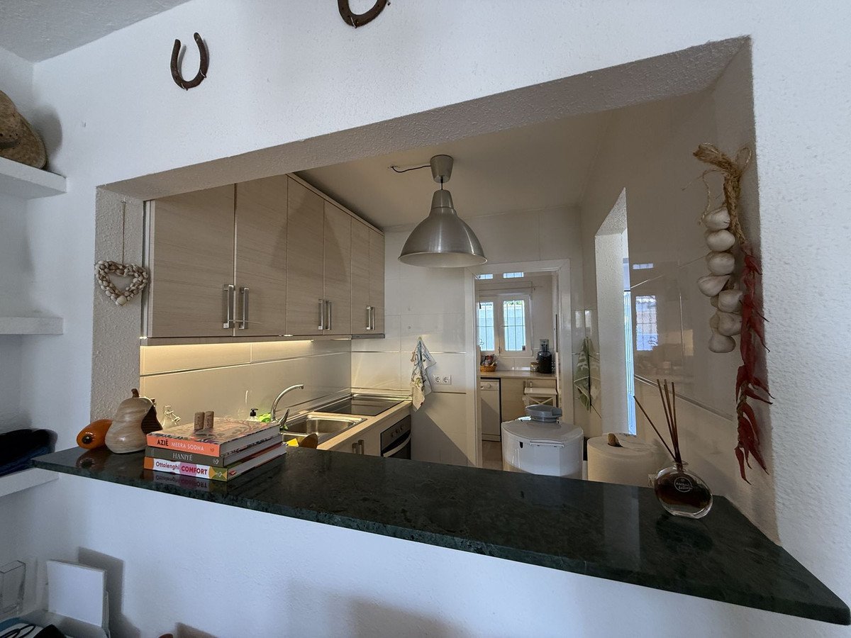 2 Bed Townhouse in Torrevieja