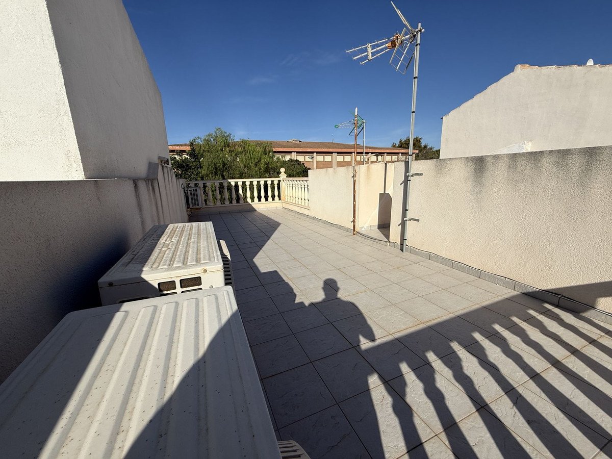 2 Bed Townhouse in Torrevieja