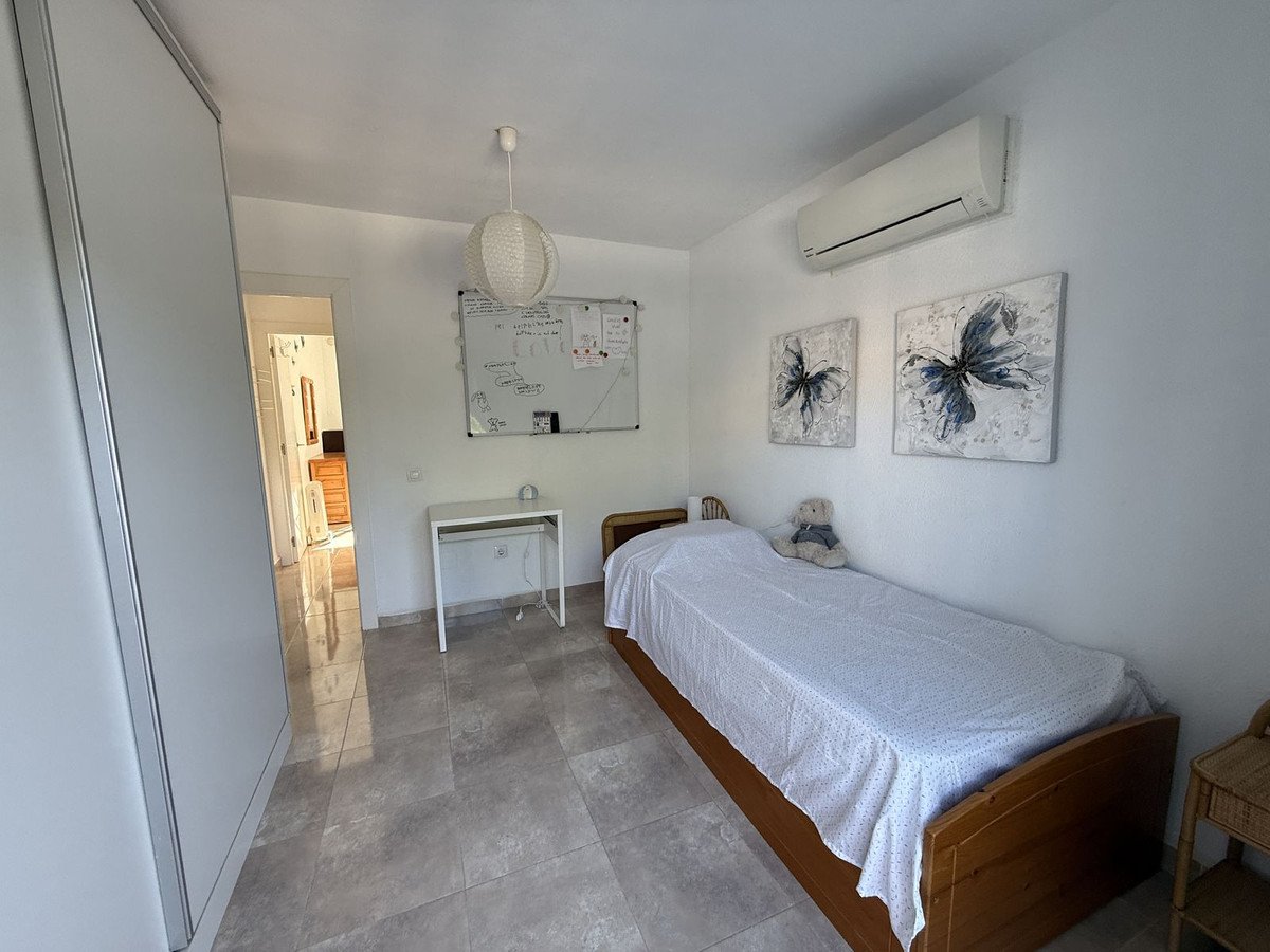 2 Bed Townhouse in Torrevieja