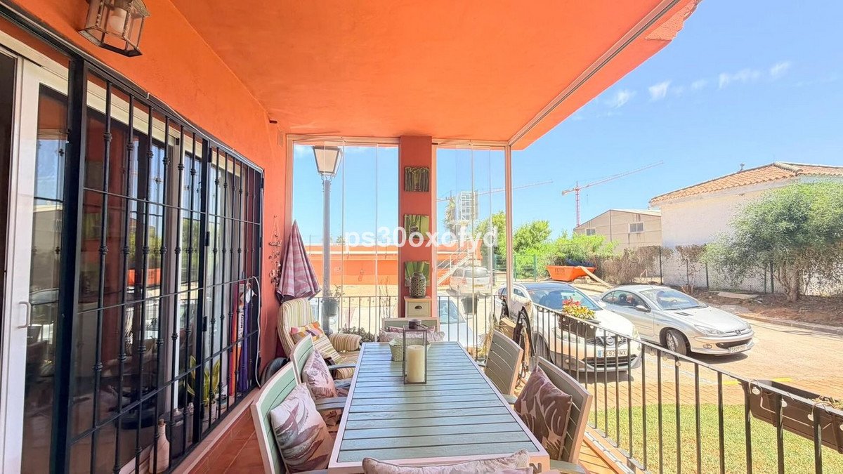 3 Bed Duplex in La Duquesa