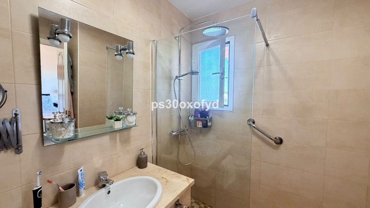 3 Bed Duplex in La Duquesa