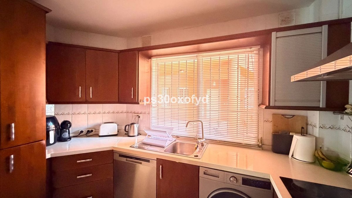3 Bed Duplex in La Duquesa
