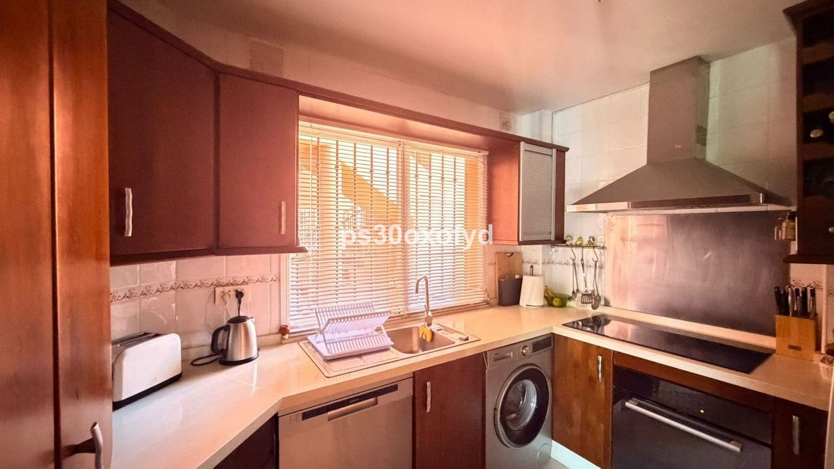 3 Bed Duplex in La Duquesa